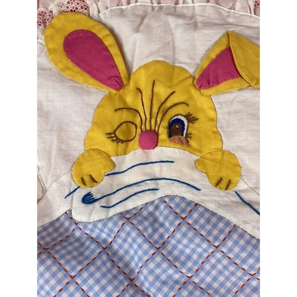 VTG‎ 70s 80s Handmade Red Gingham Quilt 53x39 Bunny Appliqué Cottagecore Easter